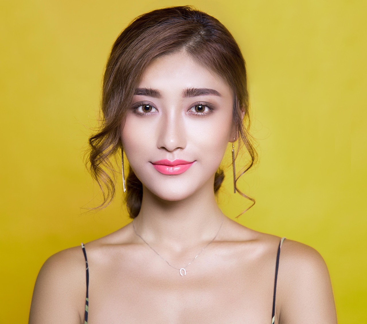 大人ニキビを悪化させないスキンケアのポイントは？