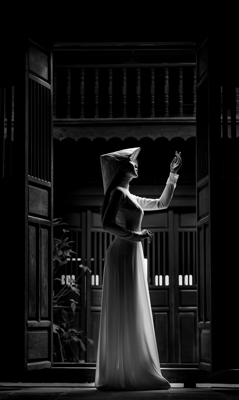 大人ニキビの芯がある場合、治らない原因は何ですか？