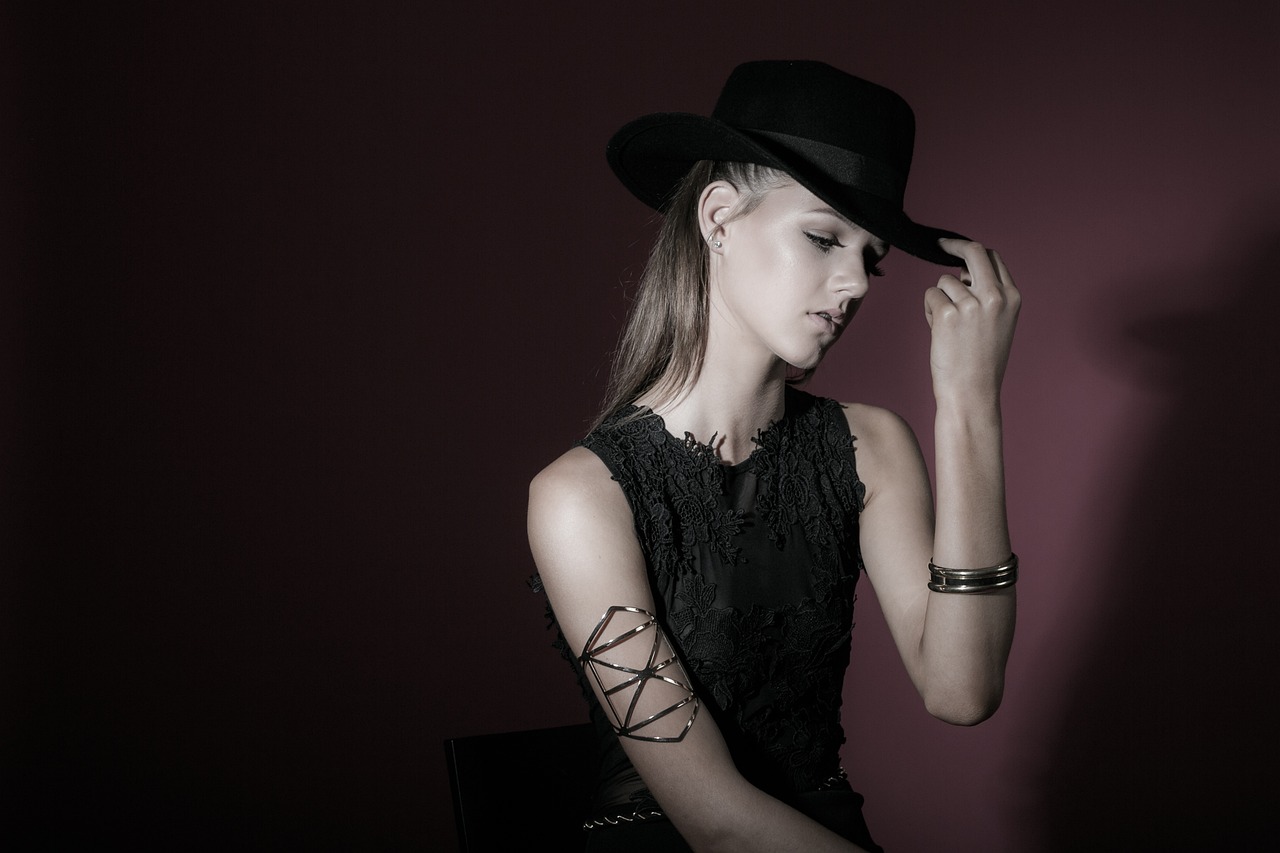 大人ニキビのフェイスラインにできる原因とは？