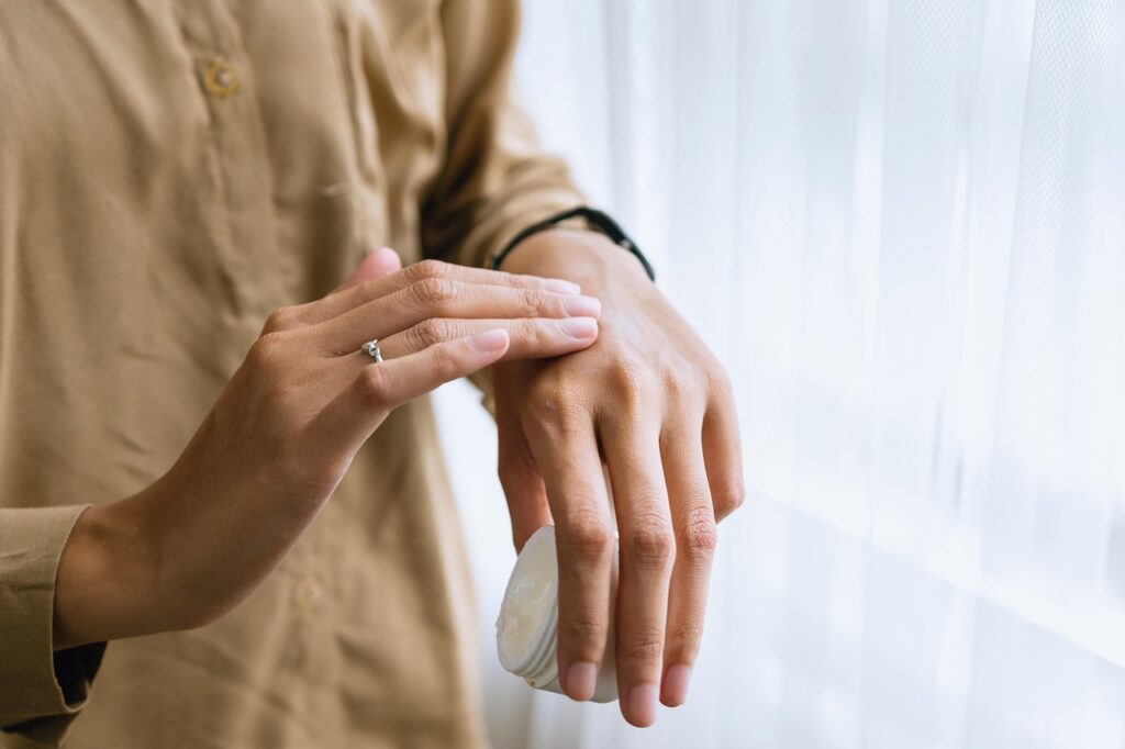 大人ニキビに効果的なクリームはどれがおすすめ？